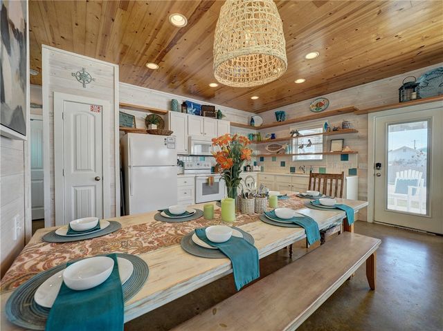 318 S Station St 3, Port Aransas, TX 78373
