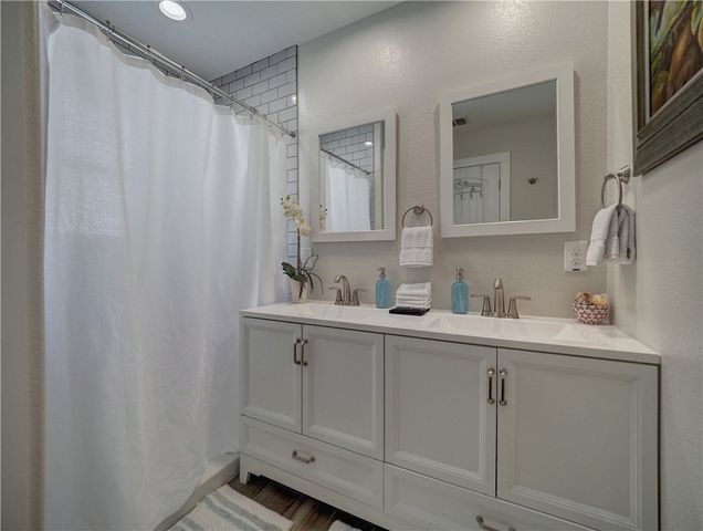 318 S Station St 3, Port Aransas, TX 78373
