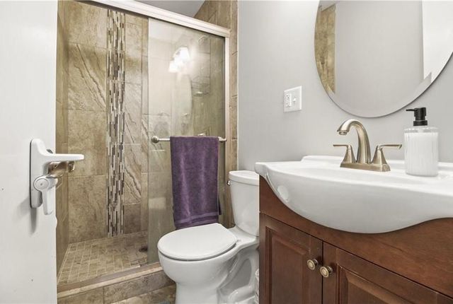 404 SW 21st Street, Blue Springs, MO 64015