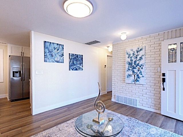 23004 52nd Avenue W, Mountlake Terrace, WA 98043