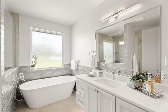 4824 Pont Neuf Road Road, Edmond, OK 73034