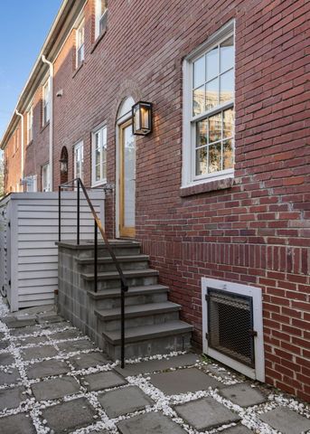 301 Broad Street Apt 1, Charleston, SC 29401