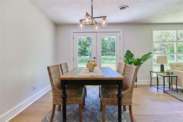 7204 Raytown Road, Raytown, MO 64133