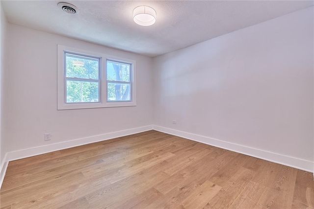7204 Raytown Road, Raytown, MO 64133