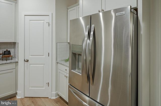 5434 NEWPORT CIR, White Plains, MD 20695