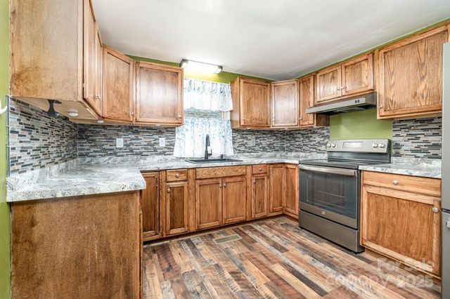 805 Mount Olive Church Road, Newton, NC 28658