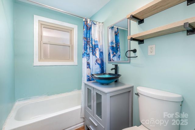 805 Mount Olive Church Road, Newton, NC 28658