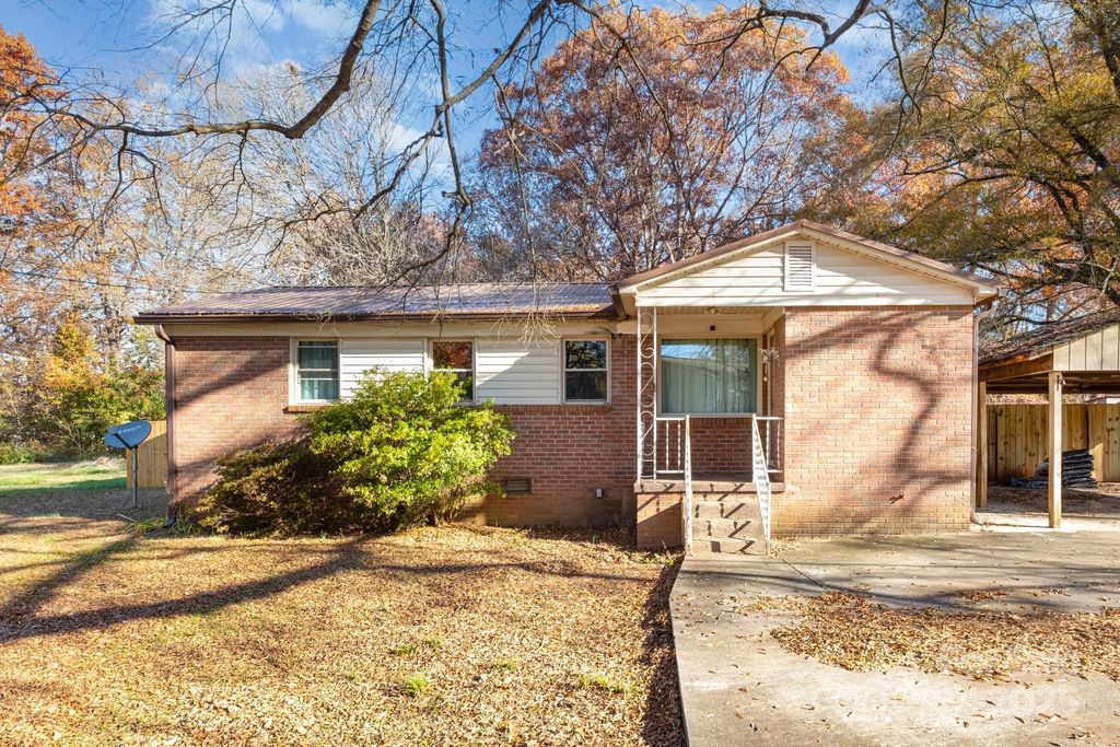 805 Mount Olive Church Road, Newton, NC 28658