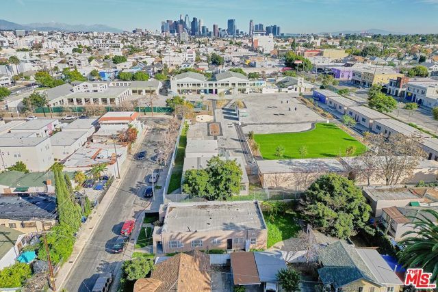 3030 W 12th Place, Los Angeles, CA 90006