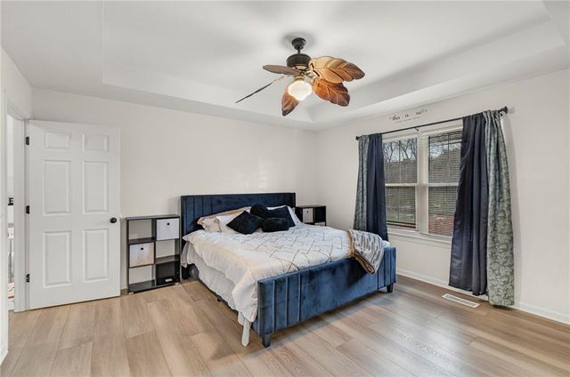 4007 Bennington Drive, St Joseph, MO 64506