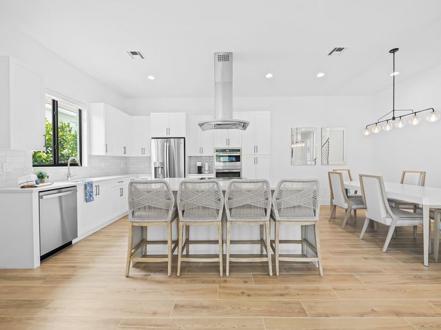 1421 SW 23rd Court, Fort Lauderdale, FL 33315