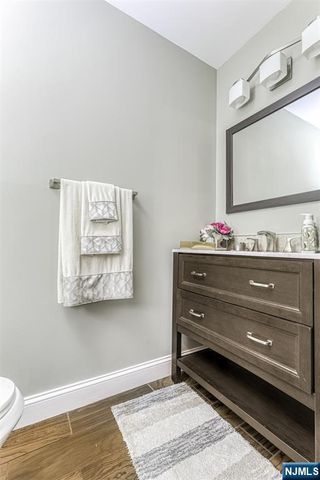 19 Holyoke Road, Wayne, NJ 07470