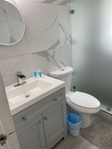 230 NE 2nd Pl, Dania Beach, FL 33004