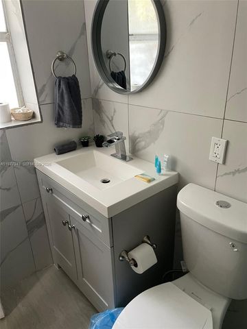 230 NE 2nd Pl, Dania Beach, FL 33004