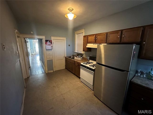 3624 N Taylor Avenue, St Louis, MO 63115