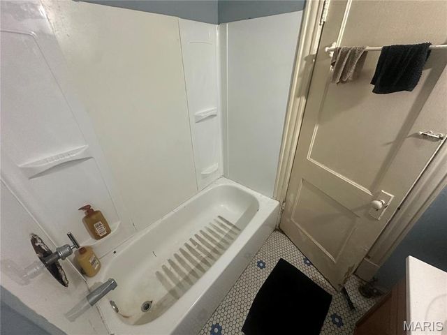 3624 N Taylor Avenue, St Louis, MO 63115