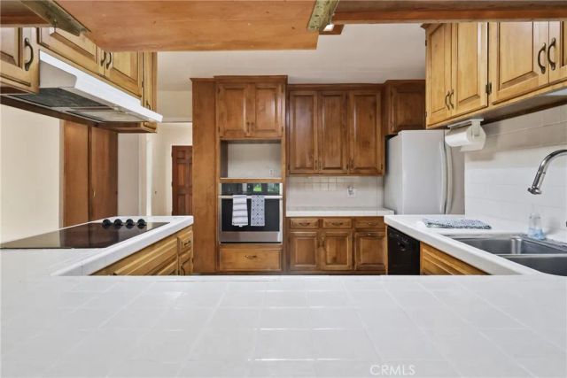 1736 Sumner, Claremont, CA 91711