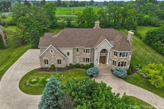 39 Forest Lane, South Barrington, IL 60010