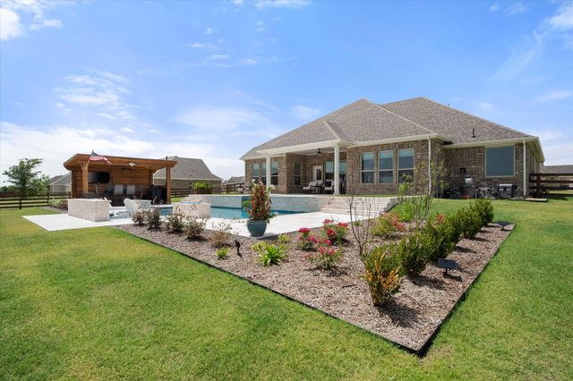 4550 Night Hawk Trail, Waxahachie, TX 75165
