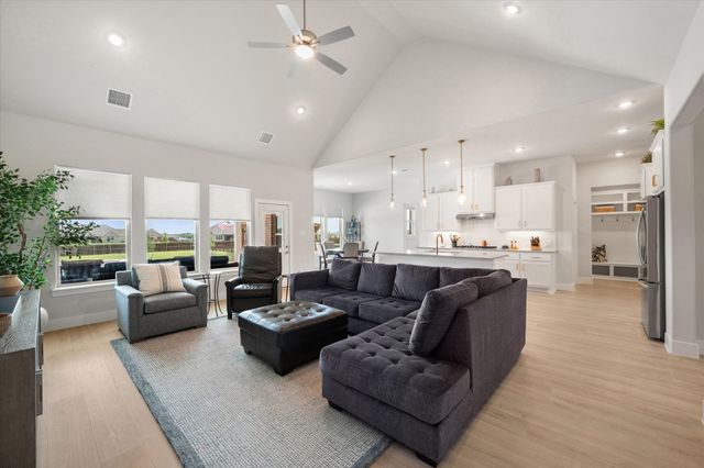 4550 Night Hawk Trail, Waxahachie, TX 75165