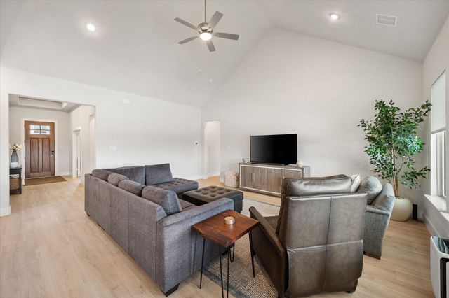 4550 Night Hawk Trail, Waxahachie, TX 75165