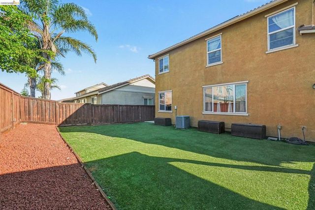 618 Poplar Ct, Oakley, CA 94561