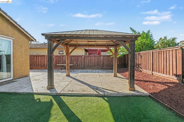 618 Poplar Ct, Oakley, CA 94561