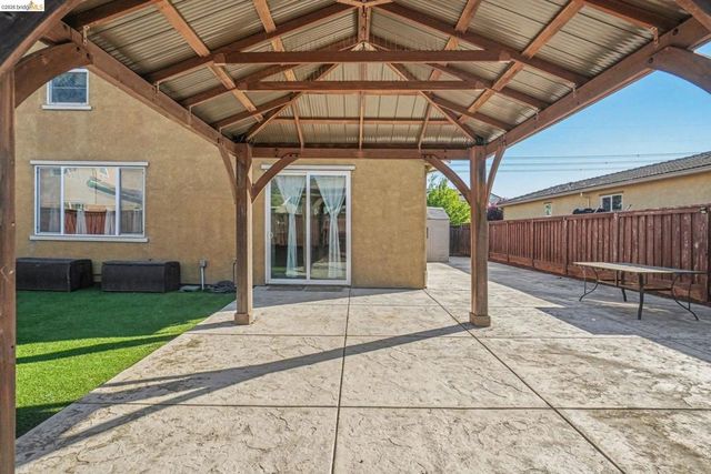 618 Poplar Ct, Oakley, CA 94561