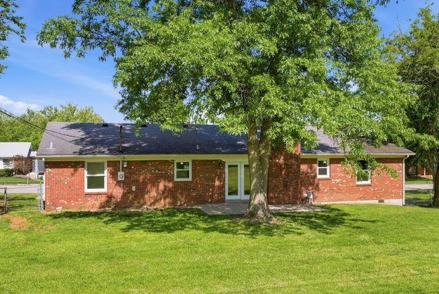 105 Robin Road, Nicholasville, KY 40356