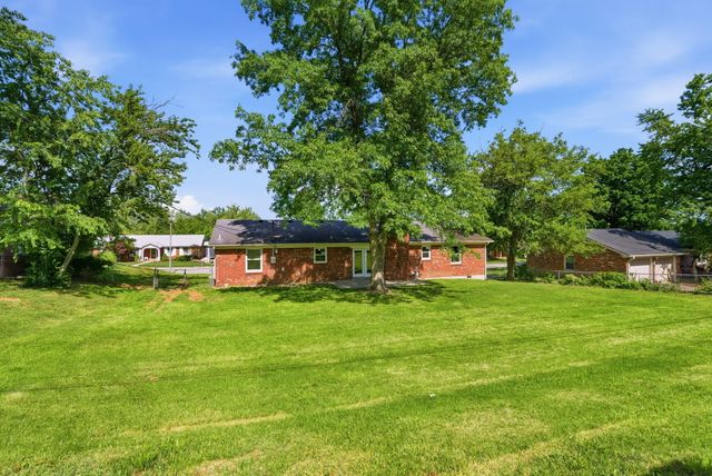105 Robin Road, Nicholasville, KY 40356