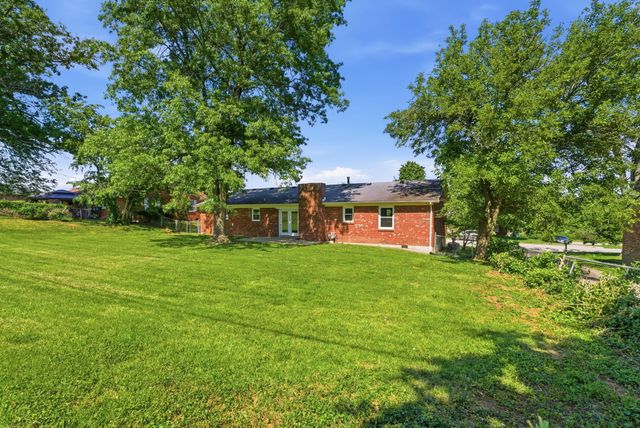 105 Robin Road, Nicholasville, KY 40356