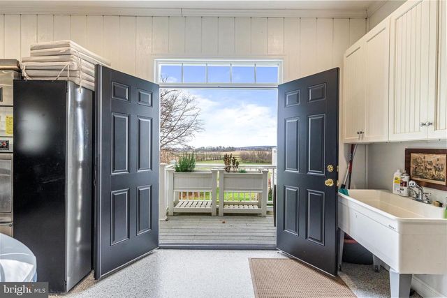6058 BUENA VISTA RD, Gap, PA 17527