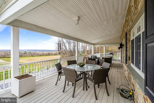 6058 BUENA VISTA RD, Gap, PA 17527