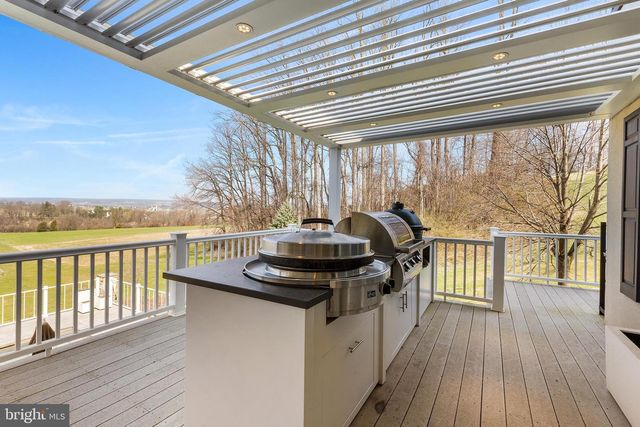 6058 BUENA VISTA RD, Gap, PA 17527
