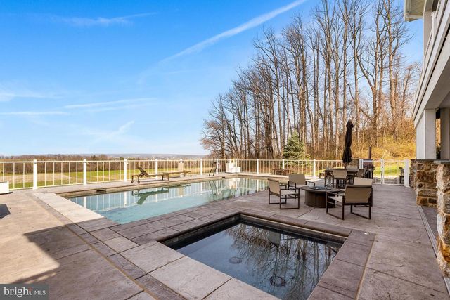 6058 BUENA VISTA RD, Gap, PA 17527