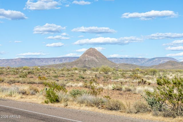 4913 W MAGELLAN Drive, New River, AZ 85087