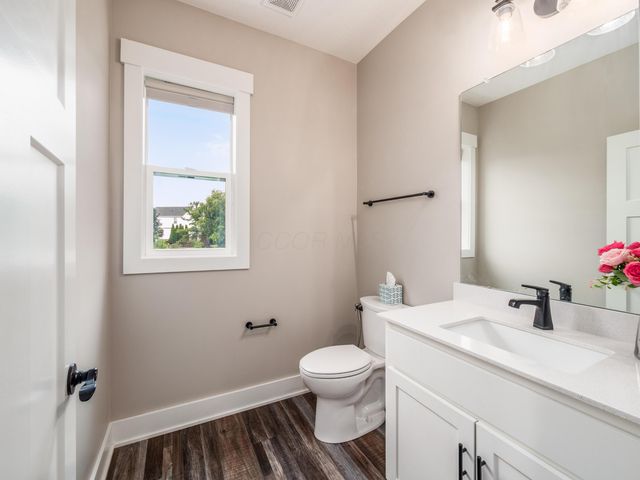 2338 Jaxton Court, Lewis Center, OH 43035