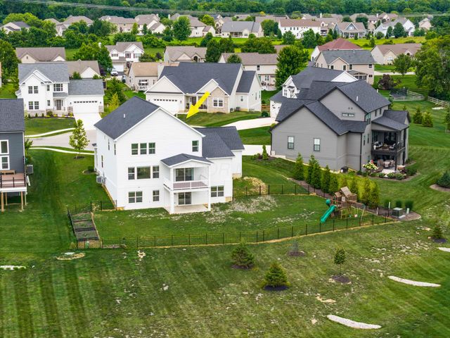2338 Jaxton Court, Lewis Center, OH 43035