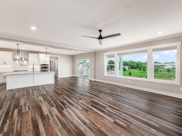 2338 Jaxton Court, Lewis Center, OH 43035