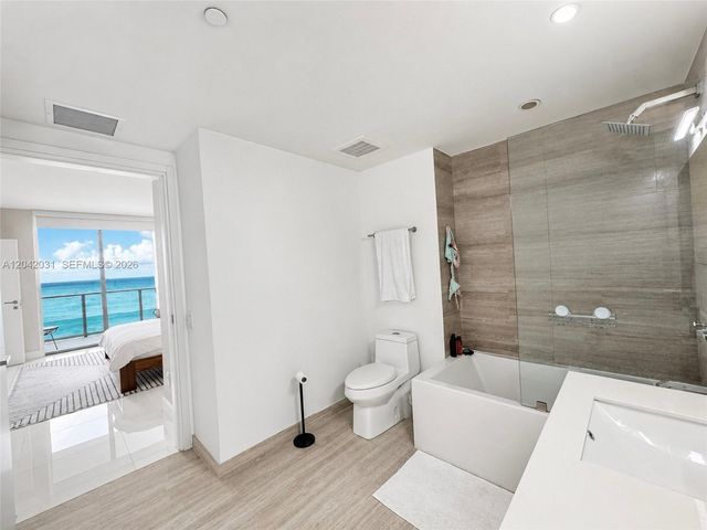 1300 Brickell Bay Dr 2307, Miami, FL 33131
