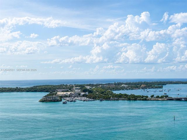 1300 Brickell Bay Dr 2307, Miami, FL 33131