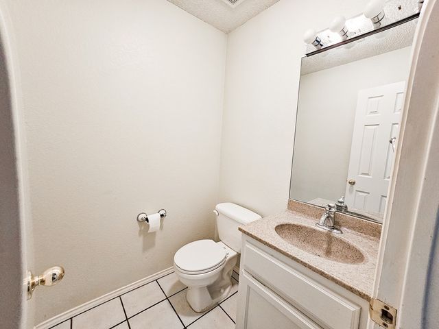 4801 Whitman Dr, Midland, TX 79705