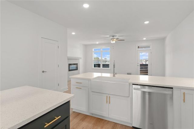 2219 Nena Way 22, Tucker, GA 30084