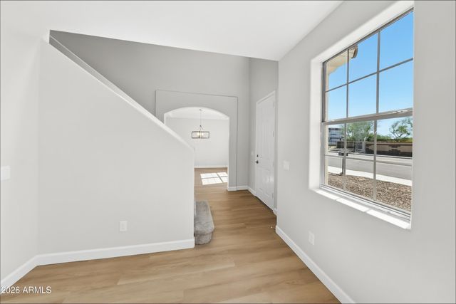 8524 W MONROE Street, Peoria, AZ 85345