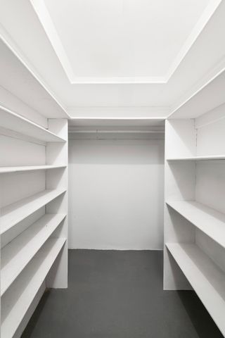 235 E 73rd St Apt 3G, New York City, NY 10021