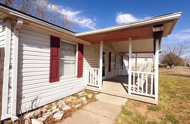 928 W SUMMEY ST, Haysville, KS 67060