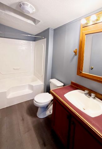 928 W SUMMEY ST, Haysville, KS 67060