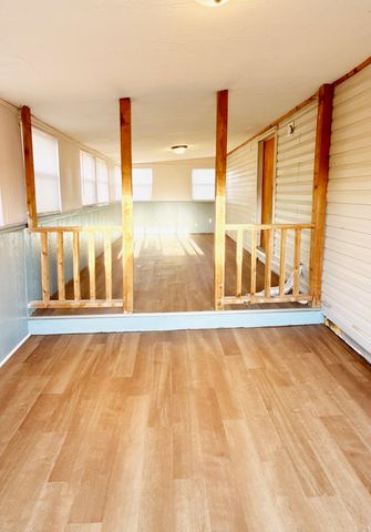 928 W SUMMEY ST, Haysville, KS 67060