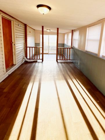 928 W SUMMEY ST, Haysville, KS 67060