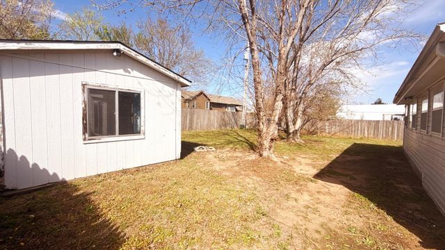 928 W SUMMEY ST, Haysville, KS 67060
